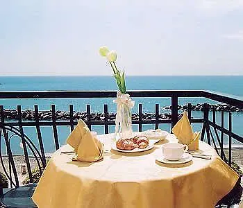 Zia Piera Chiavari