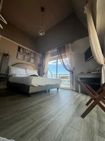 Zia Piera فندق 3*